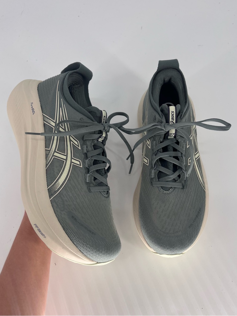 ASICS Nimbus 27 Gray Lace-Up Athletic Outdoor Running Sneakers with Cream Sole 9